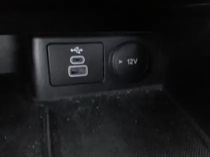 Photo 14 Ford Kuga  2.5 Duratec 190ch FHEV E85 Titanium BVA