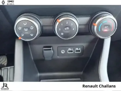 Photo 13 Renault Clio  1.5 Blue dCi 100ch Evolution - 24