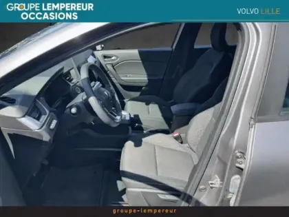 Photo 8 Renault Captur  1.6 E-Tech hybride 145ch Evolution