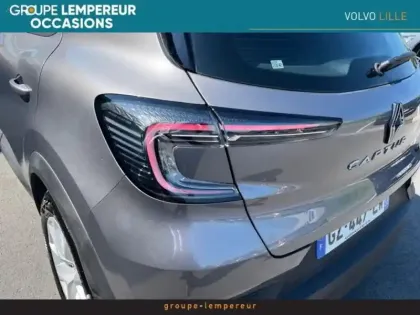 Photo 7 Renault Captur  1.6 E-Tech hybride 145ch Evolution
