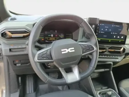 Photo 14 Dacia Duster  1.6 hybrid 140ch Extreme