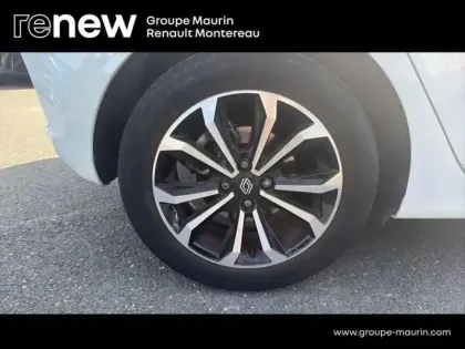 Photo 8 Renault Clio  1.6 E-Tech 145ch full hybrid Techno - 24
