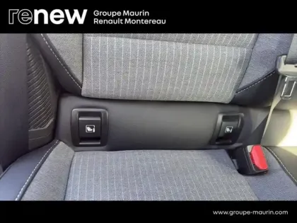 Photo 14 Renault Clio  1.6 E-Tech 145ch full hybrid Techno - 24