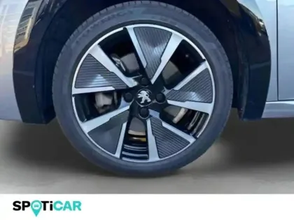 Photo 9 Peugeot 208  e- 136ch GT