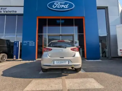 Photo 5 Mazda 2 Mazda  1.5 e-SKYACTIV G M Hybrid 90ch Centre-Line 03