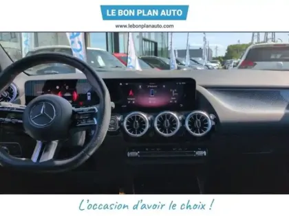 Photo 10 Mercedes GLA  200 d 150ch AMG Line 8G-DCT