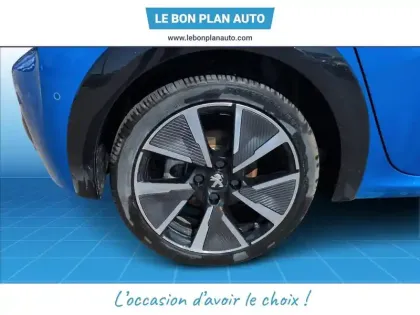 Photo 11 Peugeot 208  e- 136ch GT