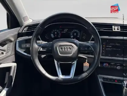 Photo 11 Audi Q3  35 TFSI 150ch Mild Hybrid Business line S tronic 7
