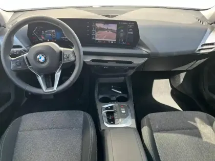 Photo 5 BMW Serie 1 Série 1 116A 122ch M Sport Design DKG7
