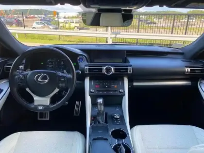 Photo 11 Lexus RC  300h F SPORT MY20