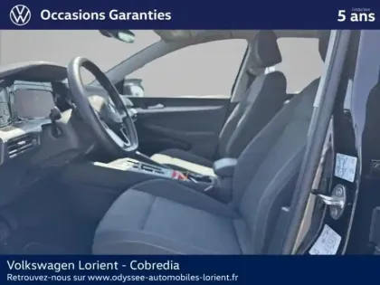 Photo 7 Volkswagen Golf  1.5 eTSI OPF 130ch Life Plus DSG7