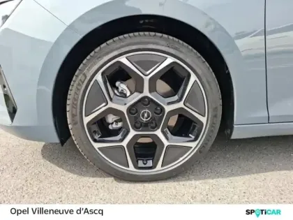 Photo 12 Opel Astra  Sports Tourer 1.2 Turbo Hybrid 145ch Ultimate e-DCT 6