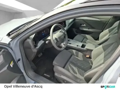 Photo 10 Opel Astra  Sports Tourer 1.2 Turbo Hybrid 145ch Ultimate e-DCT 6