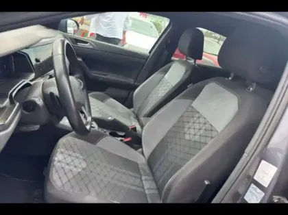 Photo 9 Volkswagen Taigo  SUV 1.5 TSI 150ch R-Line DSG7 Gris clair