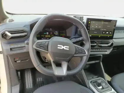 Photo 14 Dacia Duster  1.6 hybrid 140ch Journey