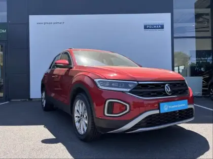Photo 19 Volkswagen T-roc  1.5 TSI EVO 150ch Life Plus DSG7