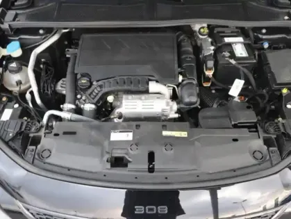 Photo 11 Peugeot 308  1.2 PureTech 130ch S&S GT Pack EAT8