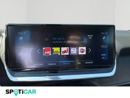 Photo 13 Peugeot 208  1.2 PureTech 100ch S&S Allure 118g