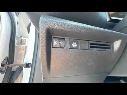 Photo 14 Citroën C4  Moteur électrique 136ch (100 kW) Feel Automatique