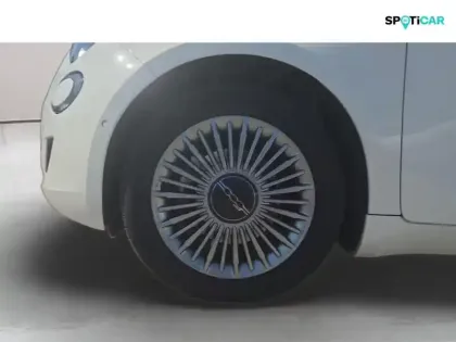 Photo 9 Fiat 500  e 118ch Pack Confort & Style MY23