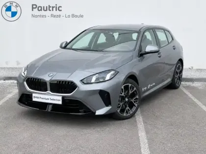 Photo 22 BMW Serie 1 Série 1 116A 122ch M Sport Design DKG7