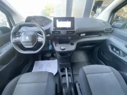 Photo 5 Peugeot Partner III BLUEHDI 130 S&S EAT8 LONG Cabine App