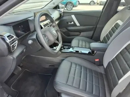 Photo 10 Citroën C4 Hybride 145 e-DCS6 Max
