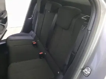 Photo 22 Peugeot 2008  Hybrid 145 e-DCS6