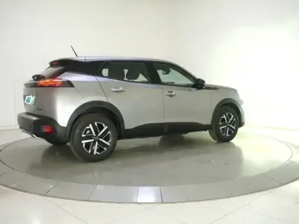 Photo 15 Peugeot 2008  Hybrid 145 e-DCS6