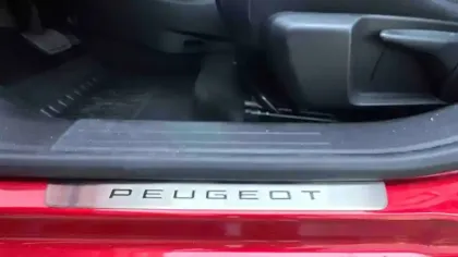 Photo 22 Peugeot 208  Hybrid 110 e-DCS6