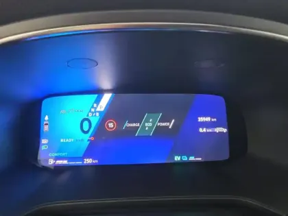 Photo 35 Renault Symbioz  E-Tech full hybrid 145