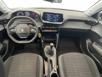 Photo 32 Peugeot 208  PureTech 100 S&S BVM6