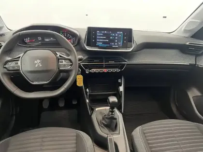 Photo 23 Peugeot 208  PureTech 100 S&S BVM6