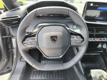 Photo 8 Peugeot 2008  100 S&S BVM6
