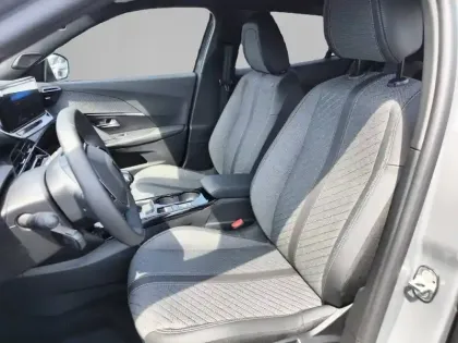 Photo 10 Peugeot 2008  100 S&S BVM6
