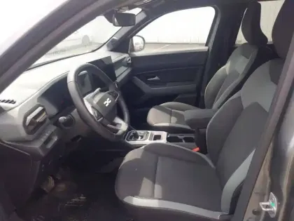 Photo 8 Dacia Duster  Hybrid 140