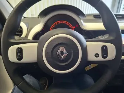 Photo 25 Renault Twingo  III SCe 65
