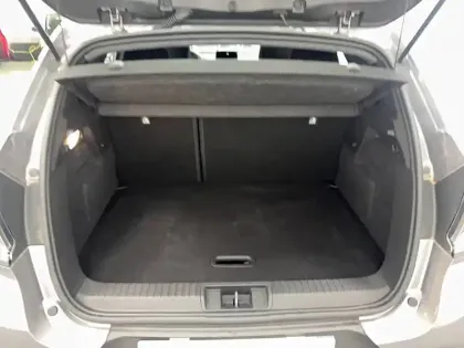 Photo 23 Renault Captur  E-Tech full hybrid 160 ch