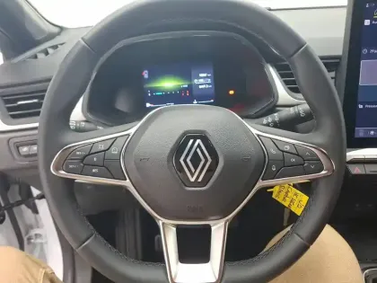 Photo 29 Renault Captur  mild hybrid 160 EDC