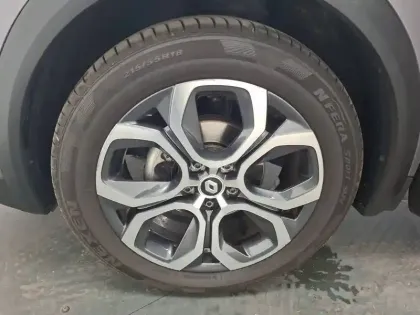 Photo 53 Renault Captur  mild hybrid 160 EDC
