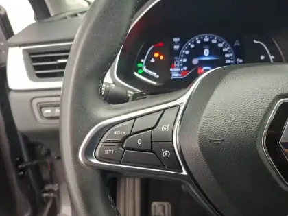 Photo 67 Renault Captur  mild hybrid 160 EDC