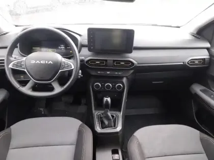 Photo 13 Dacia Jogger  Hybrid 140 7 places GSR2