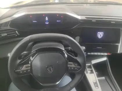 Photo 10 Peugeot 308  Hybrid 145 e-DCS6