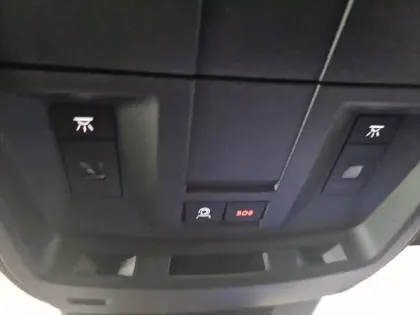 Photo 51 Peugeot 3008  Hybrid 145 e-DCS6