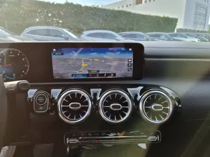 Photo 17 Mercedes CLA  Coupé 180 7G-DCT