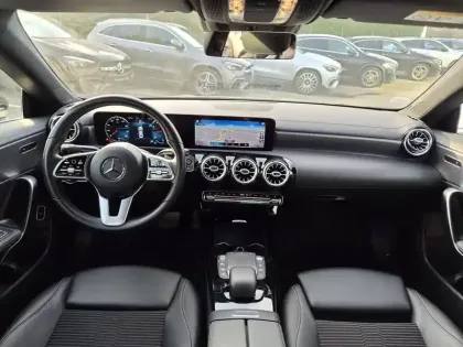 Photo 10 Mercedes CLA  Coupé 180 7G-DCT
