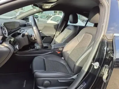 Photo 11 Mercedes CLA  Coupé 180 7G-DCT