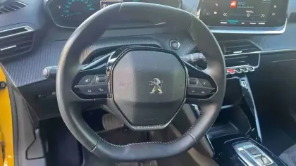 Photo 11 Peugeot 208  Electrique 50 kWh 136ch