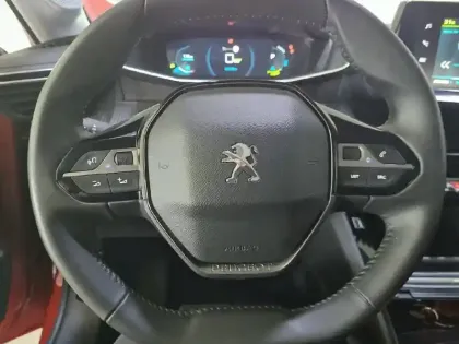 Photo 28 Peugeot 208  Electrique 50 kWh 136ch