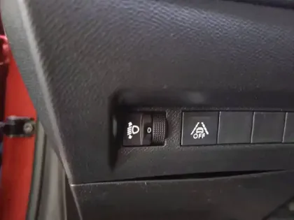 Photo 48 Peugeot 208  Electrique 50 kWh 136ch